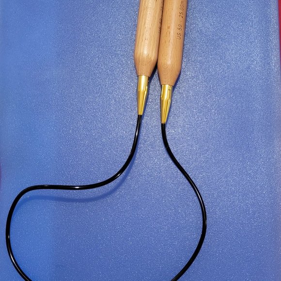 Bamboo circular knitting needles - Picture 3 of 3